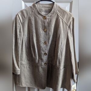 Stylish Tan 3/4 Sleeve Button-Up Jacket